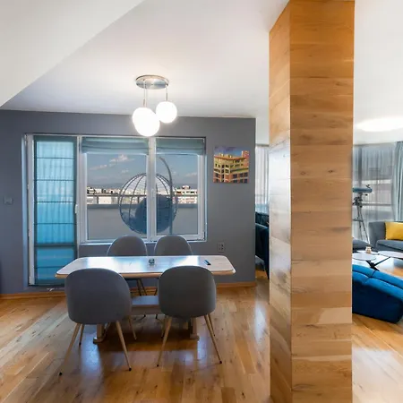 Apartmán Luna Penthouse Stunning Skyline Free Parking Sofie