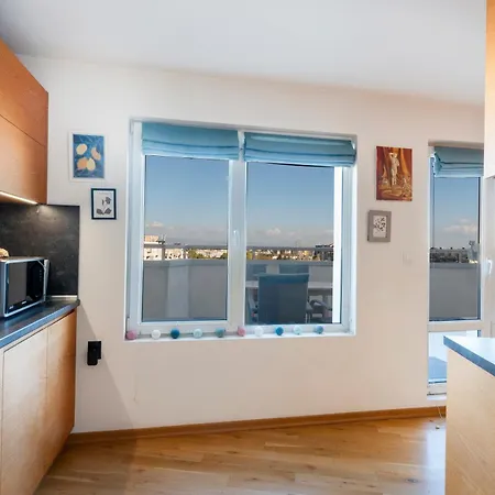 Luna Penthouse Stunning Skyline Free Parking *