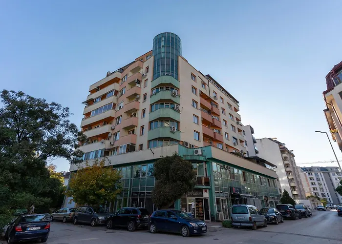 Luna Penthouse Stunning Skyline Free Parking ソフィア