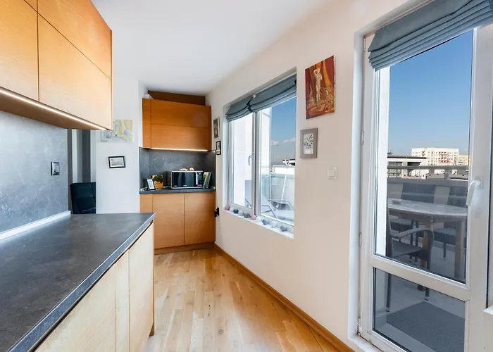 Luna Penthouse Stunning Skyline Free Parking