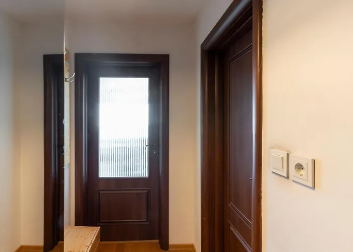 Luna Penthouse Stunning Skyline Free Parking *