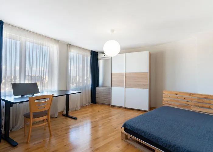 Luna Penthouse Stunning Skyline Free Parking