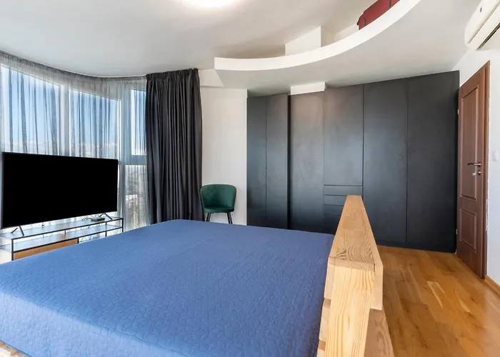 Luna Penthouse Stunning Skyline Free Parking ソフィア