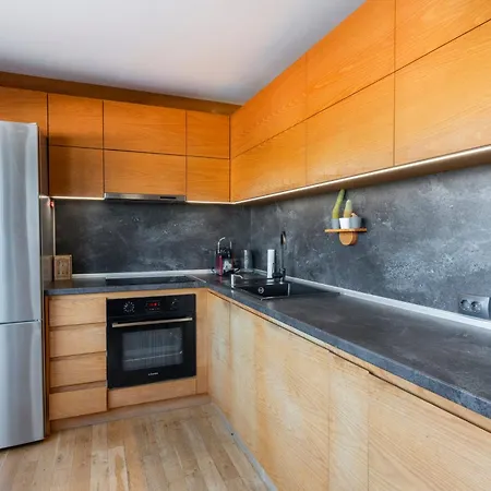 Luna Penthouse Stunning Skyline Free Parking *